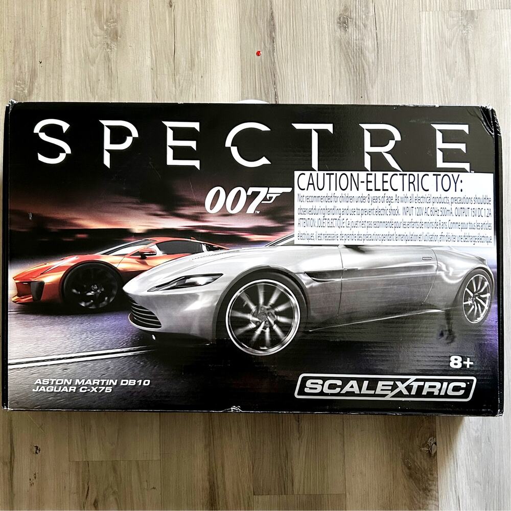 JAMES BOND Scalextric Spectre 007 Aston Martin DB10 Jaguar C-X75 CAR RACE C1336